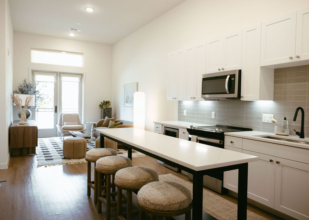 Oakhouse Image 2