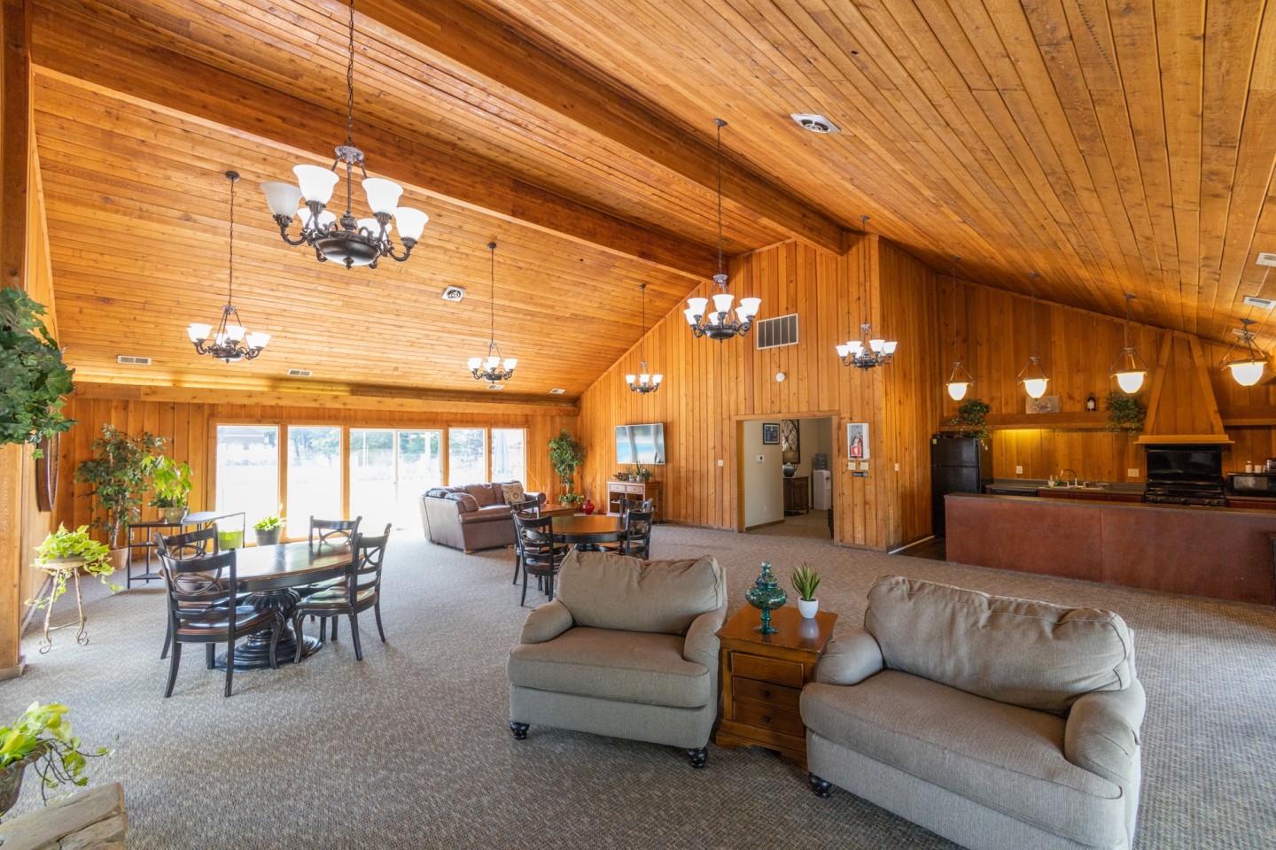 Woodbridge Apartments in Castleton IN Image 6