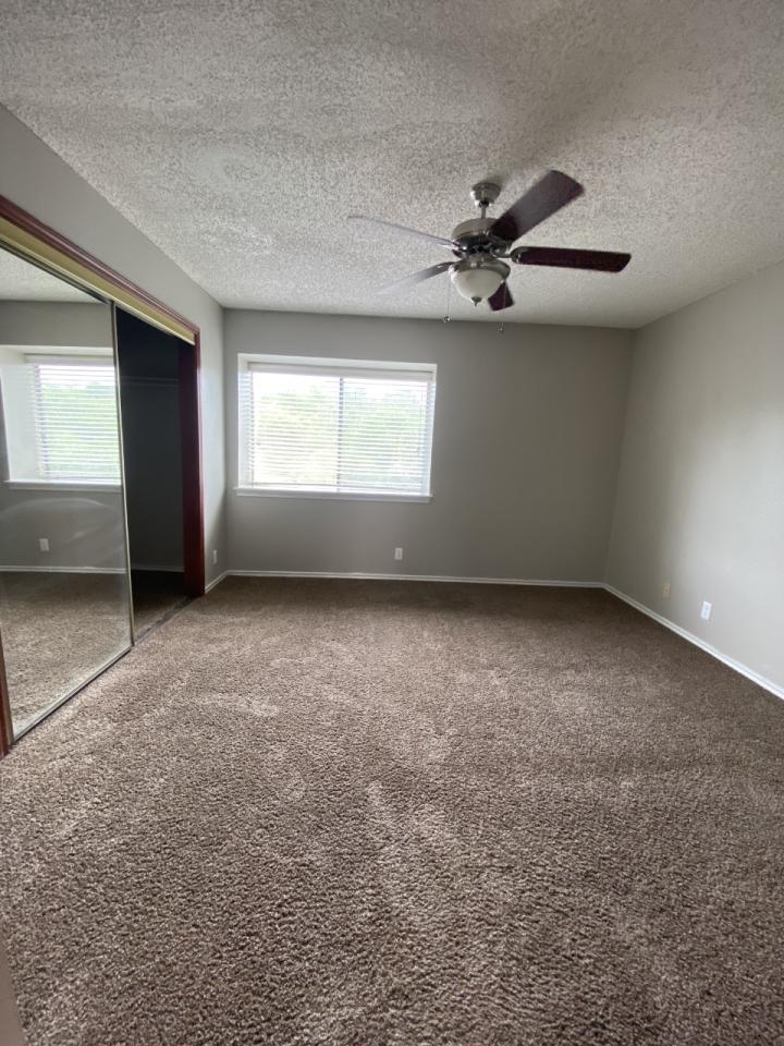 4000 Horizon Hill Image 1