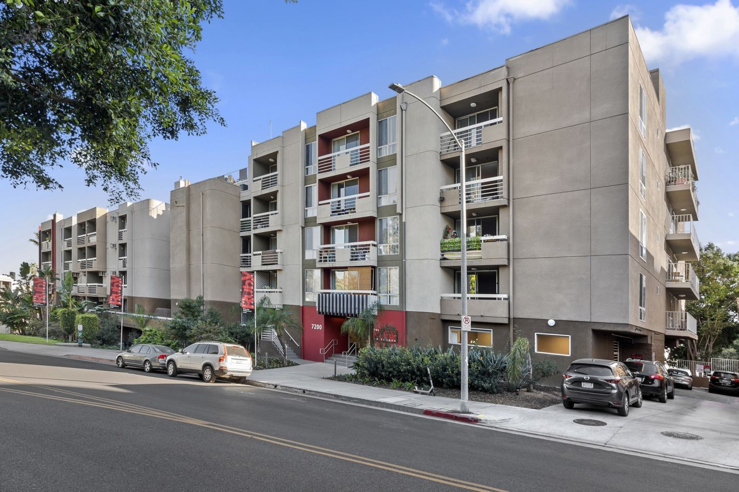 The Ruby Hollywood Image 4