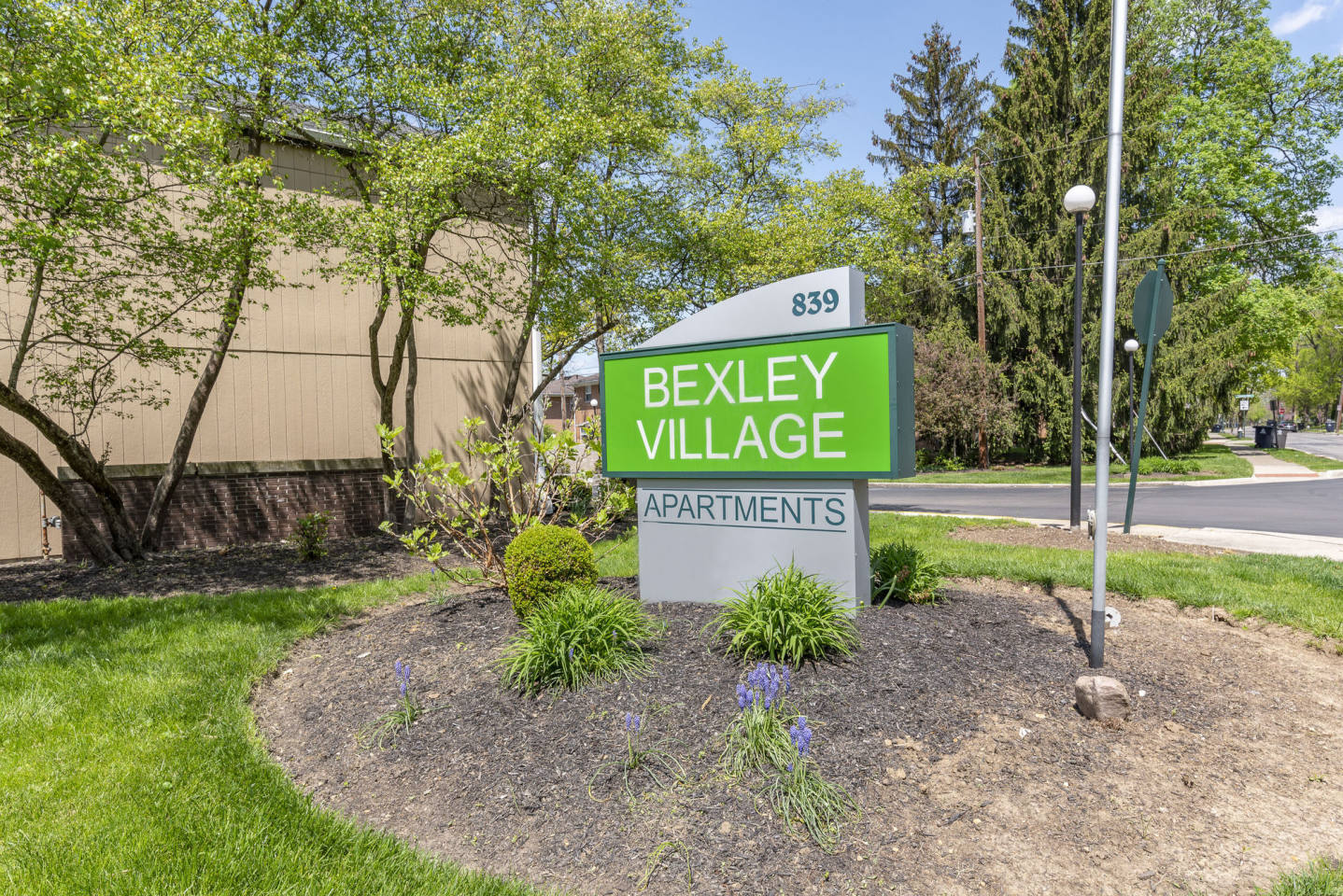 Bexley Village Image 6