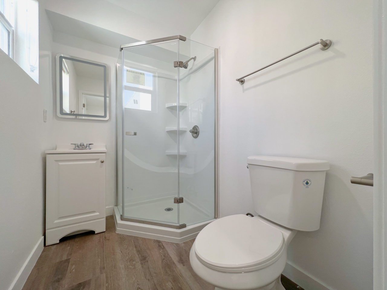1366 W 35th Street - Co-Living Image 14