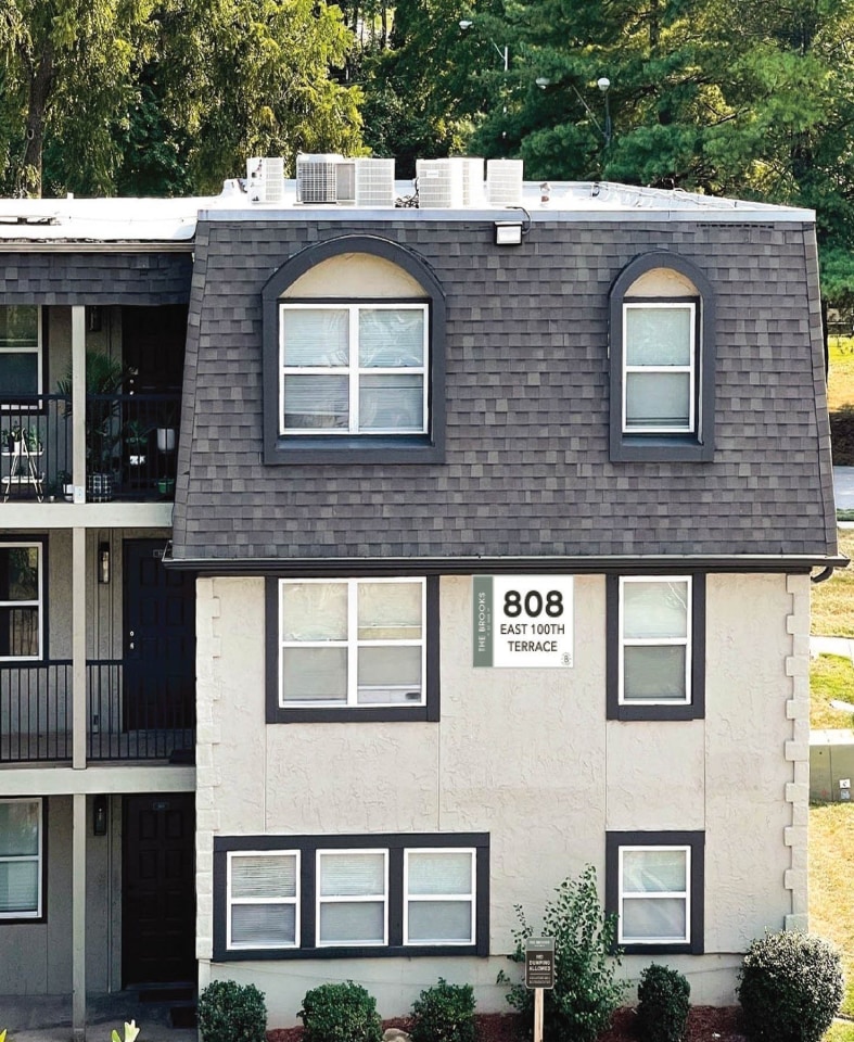 The Brooks at 808 Image 7