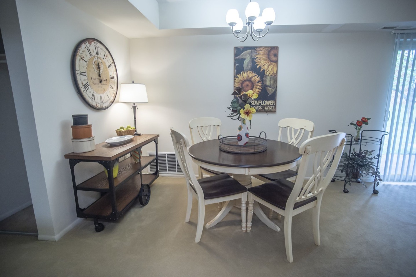 Hunt Club Apartments Image 12