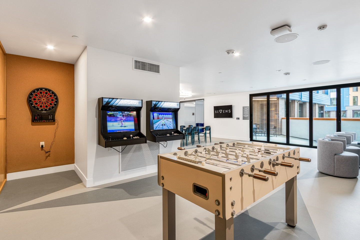 Sevens Luxury Apartment Image 7