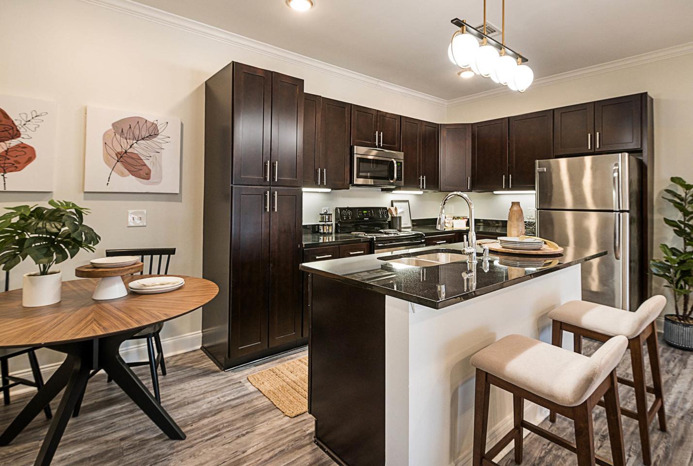 Arlo Luxury Apartment Homes Image 1