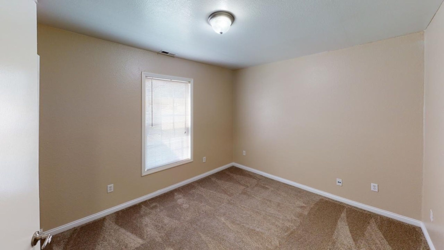 Fox Brook Apartments Image 9