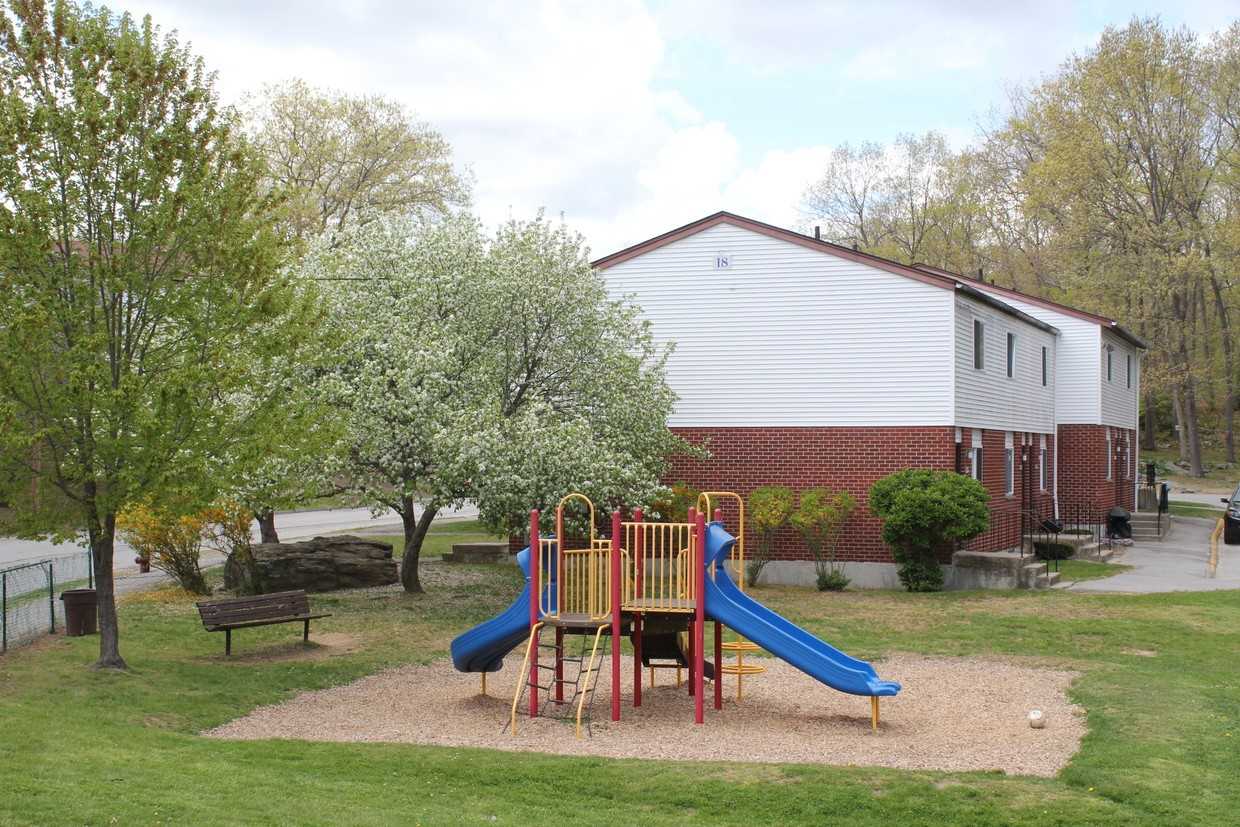 Norwich/Hedgewood Apartments Image 1