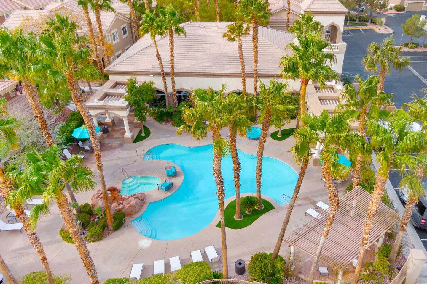 Resort at the Lakes Image 61