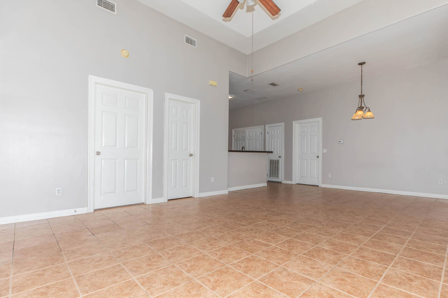 Las Misiones Apartments Image 19