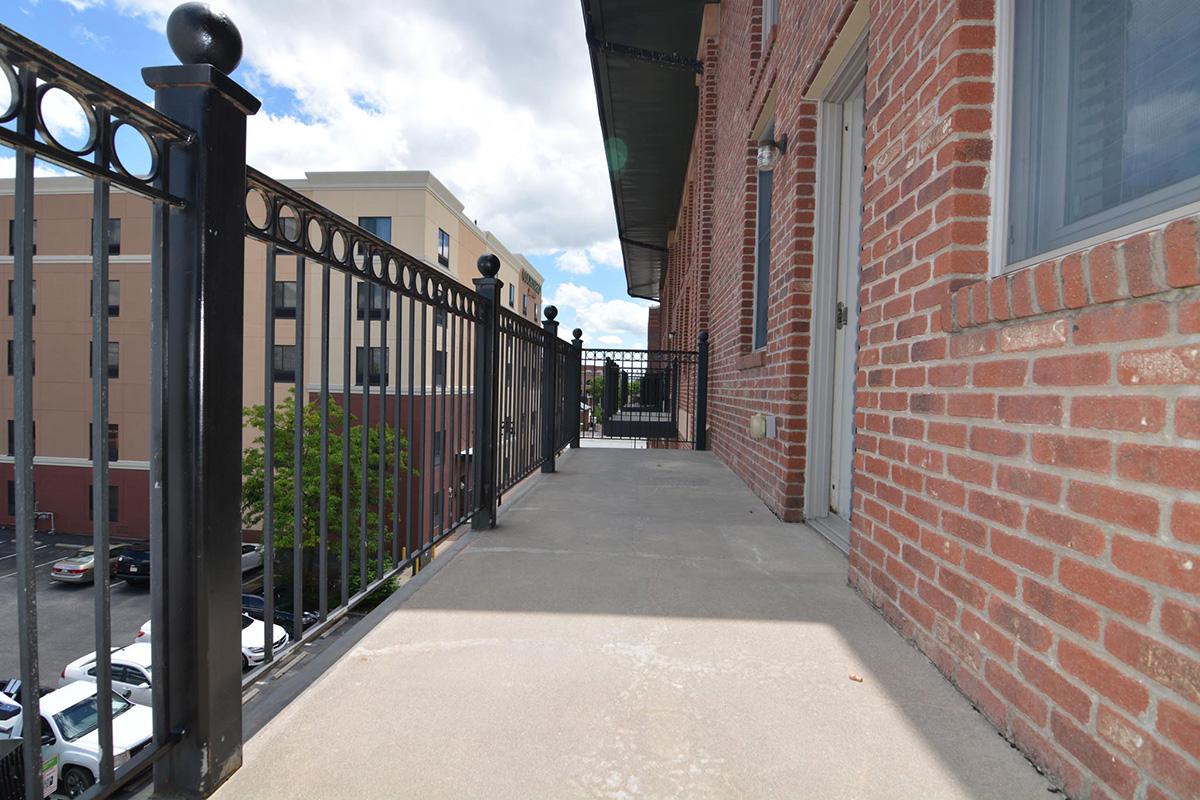 Lofts in Old Town Square Image 3