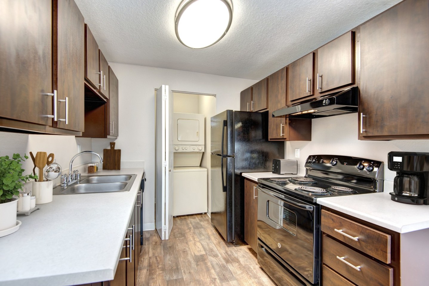 Wellington Apartment Homes Image 3