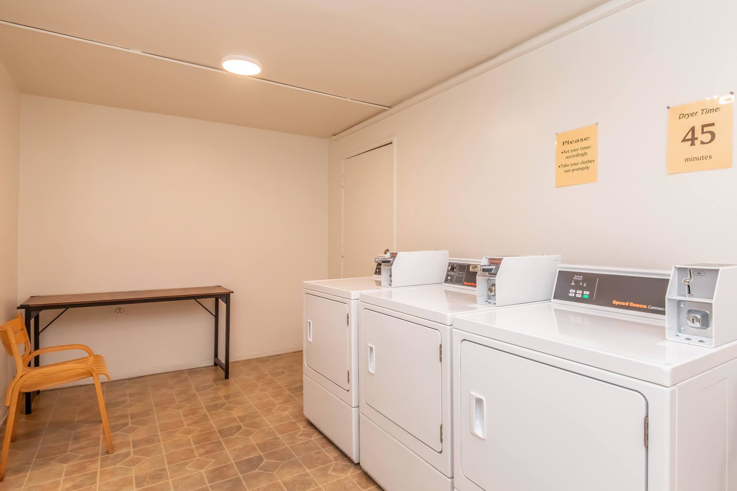 Ocean West Apartments Image 13