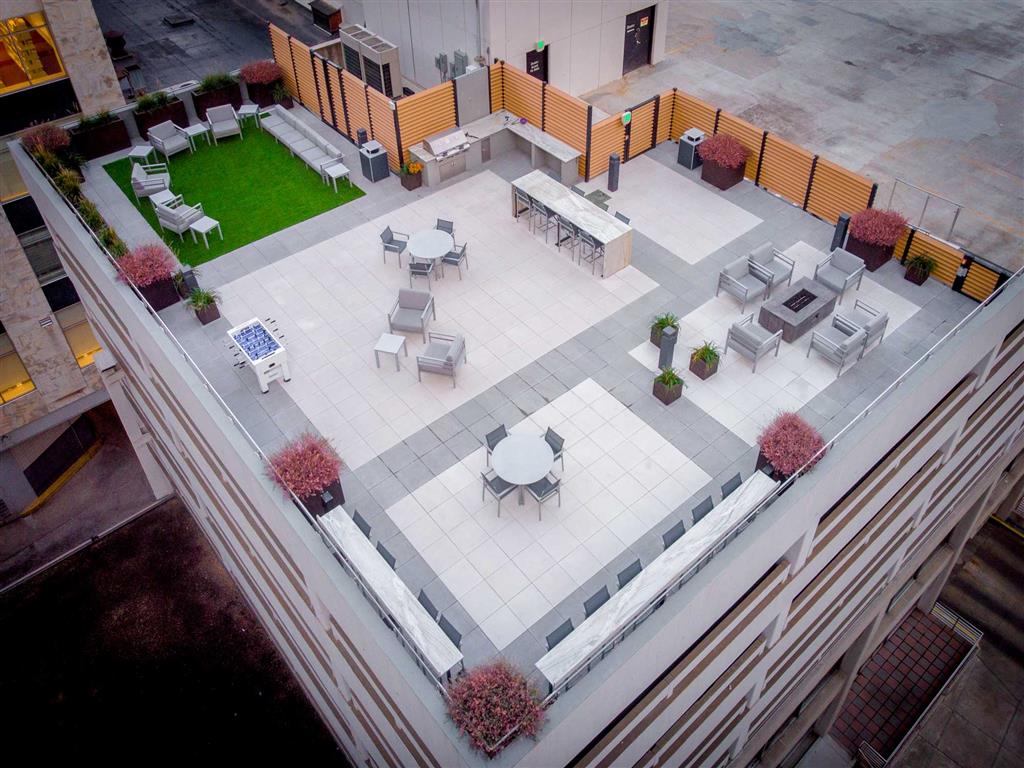 Sky on Main Luxury Apartments Image 9