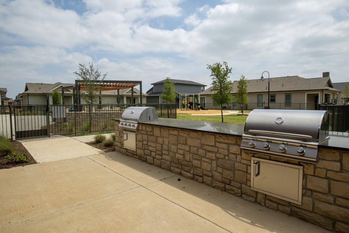 Home at Waller Image 34