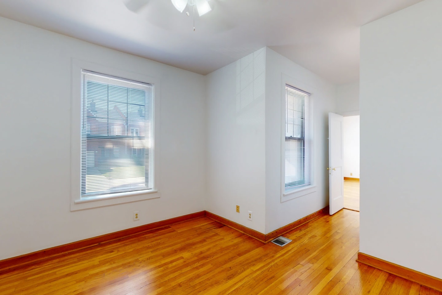1018 E. 54th Street Image 7