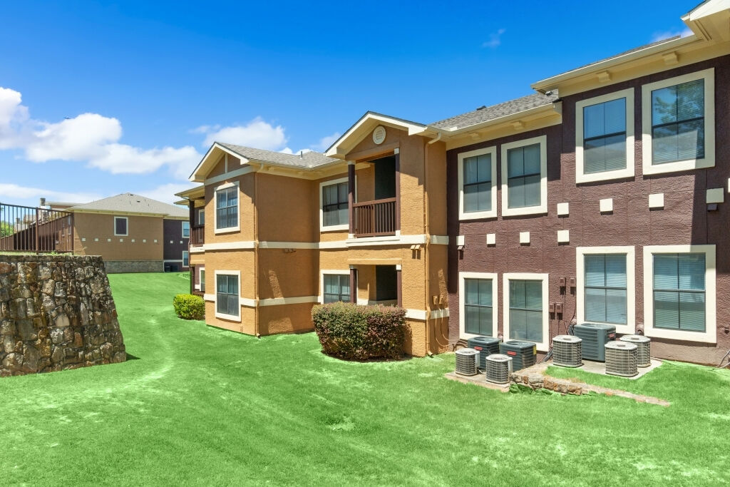 The Residences at Holland Lake Image 28
