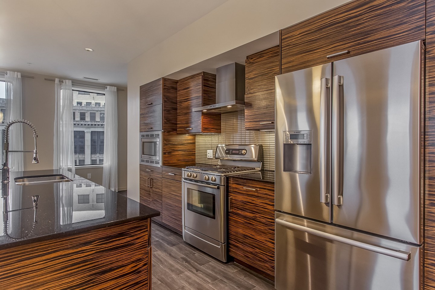 Iconic Living at The 9 Image 6