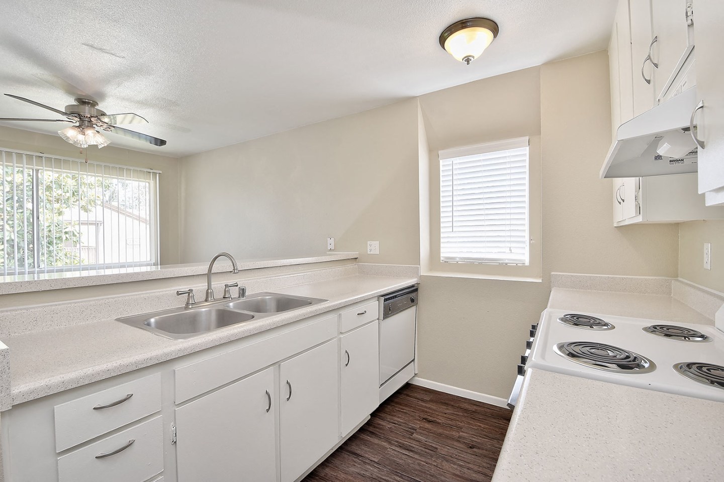 Woodside Village Apartments Image 31