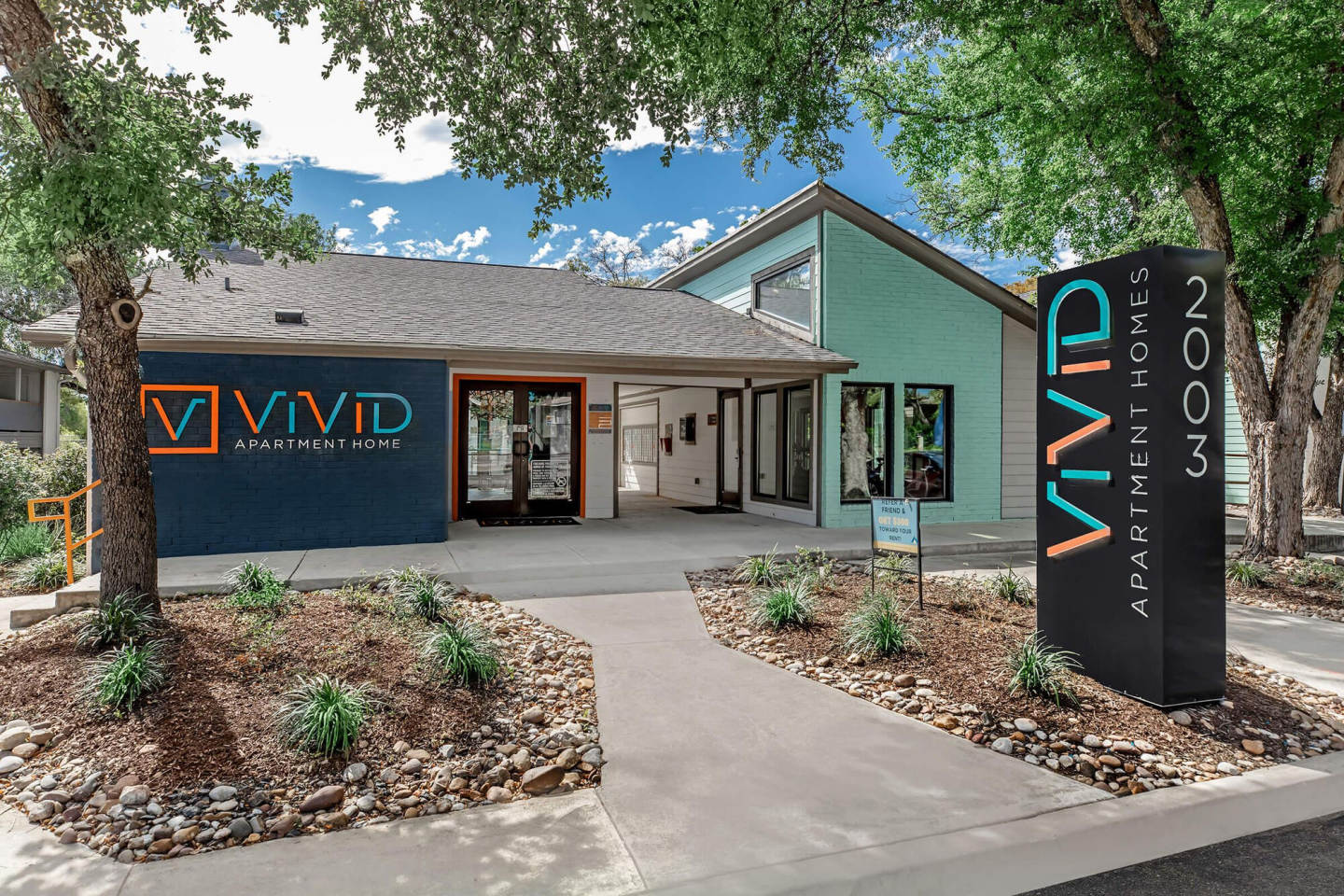 Vivid Apartments Image 1