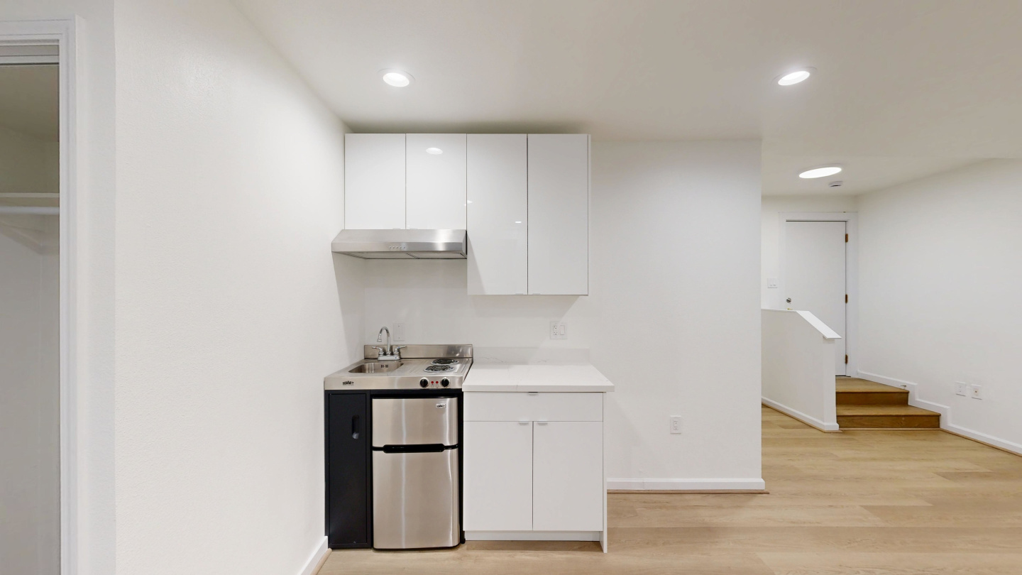 676 Geary St Image 3
