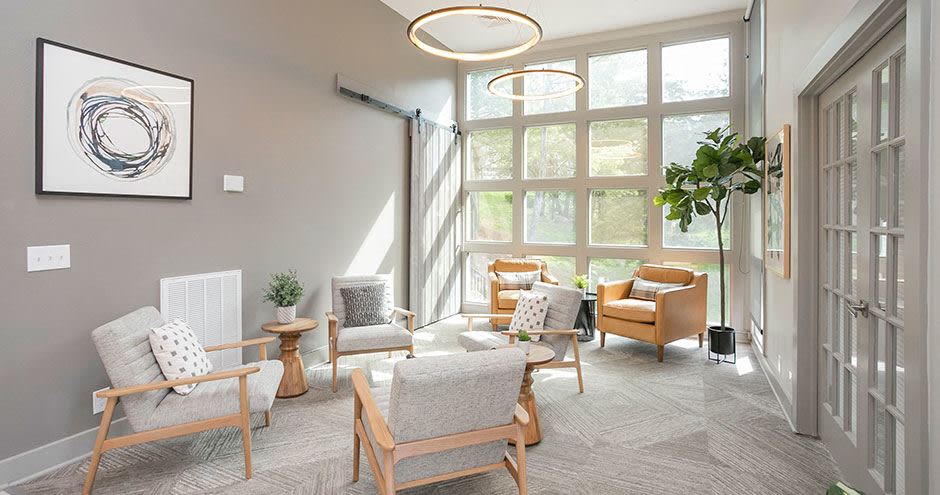Arbors of Brentwood Image 8