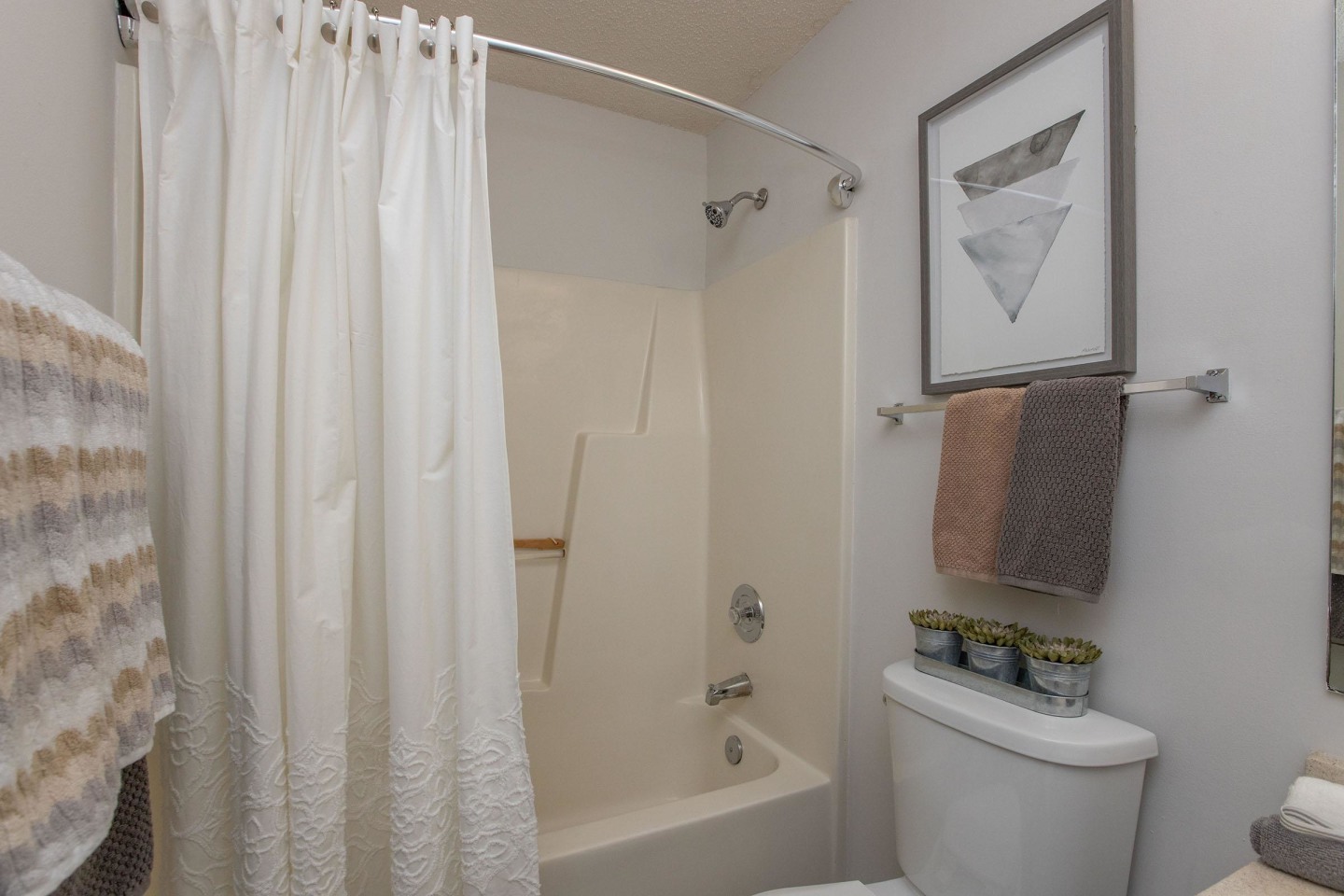 Meridian Village Image 21