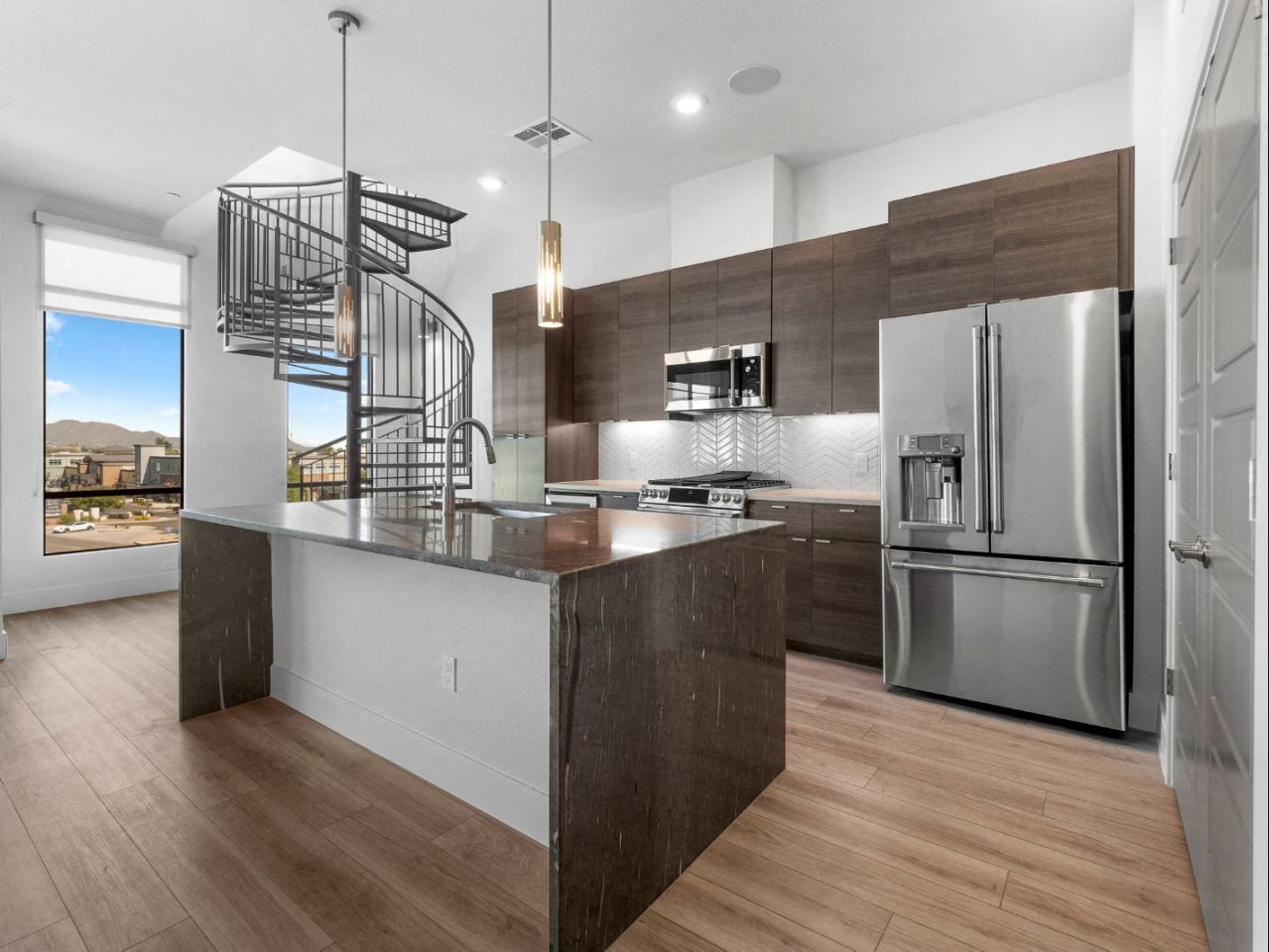 The Scottsdale Grand Apartments Image 4