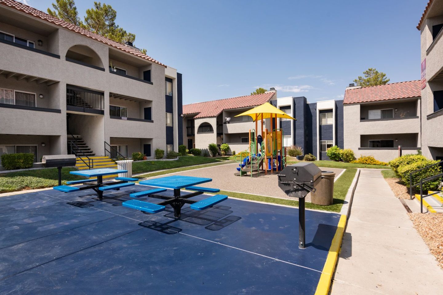 Villas at Green Valley Image 31