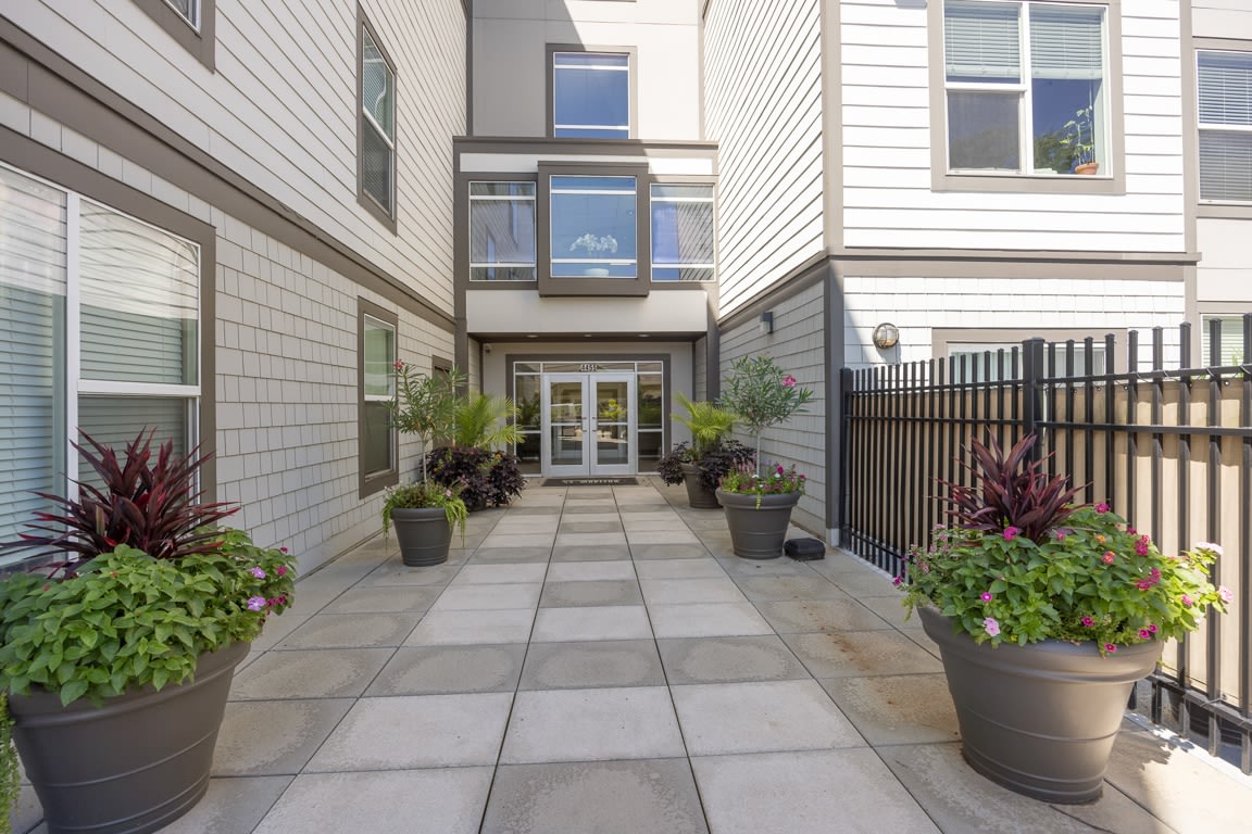 45 Madison Image 3