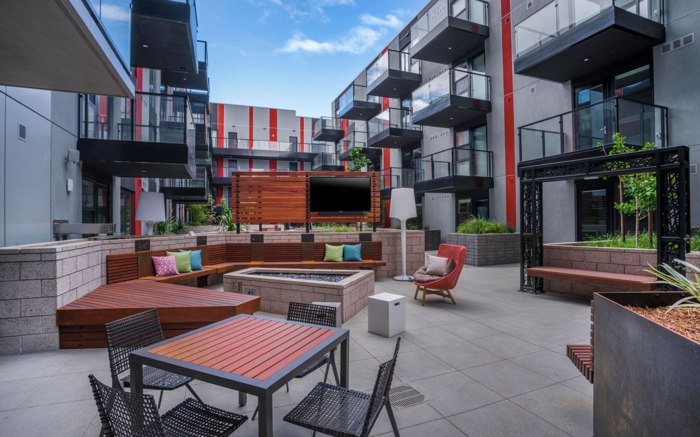 Shift Apartments Image 12