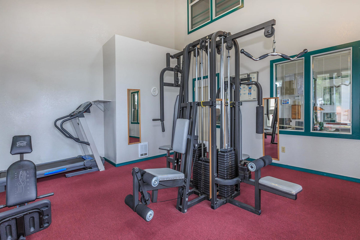 Emerald Court Image 14