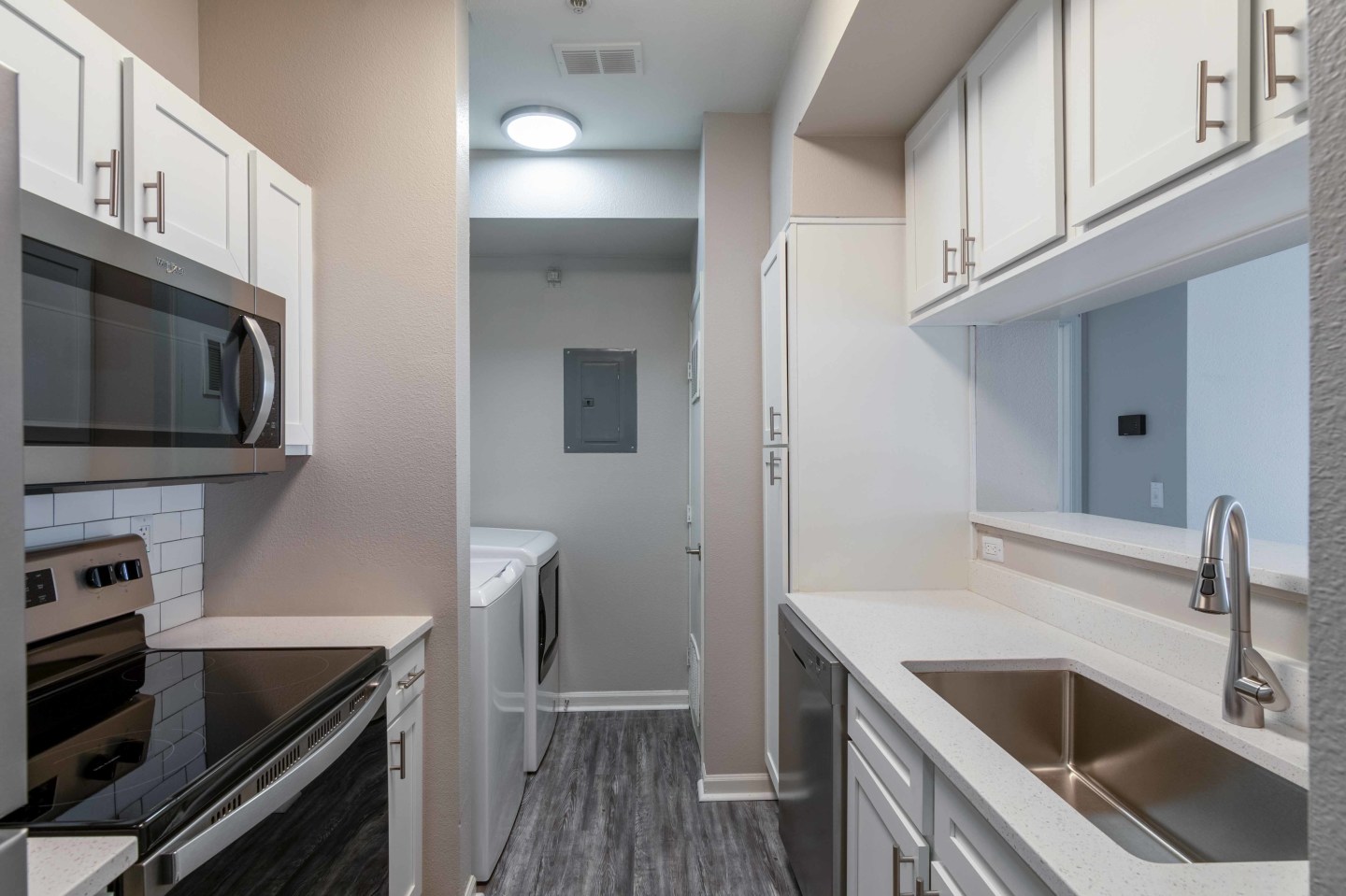 WildOak Apartment Homes Image 4