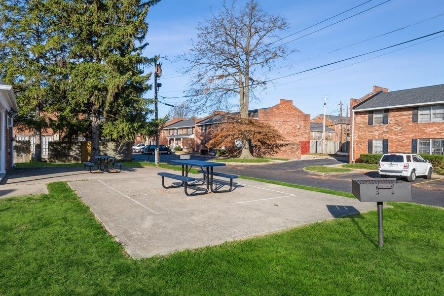 Arlington Village Image 16