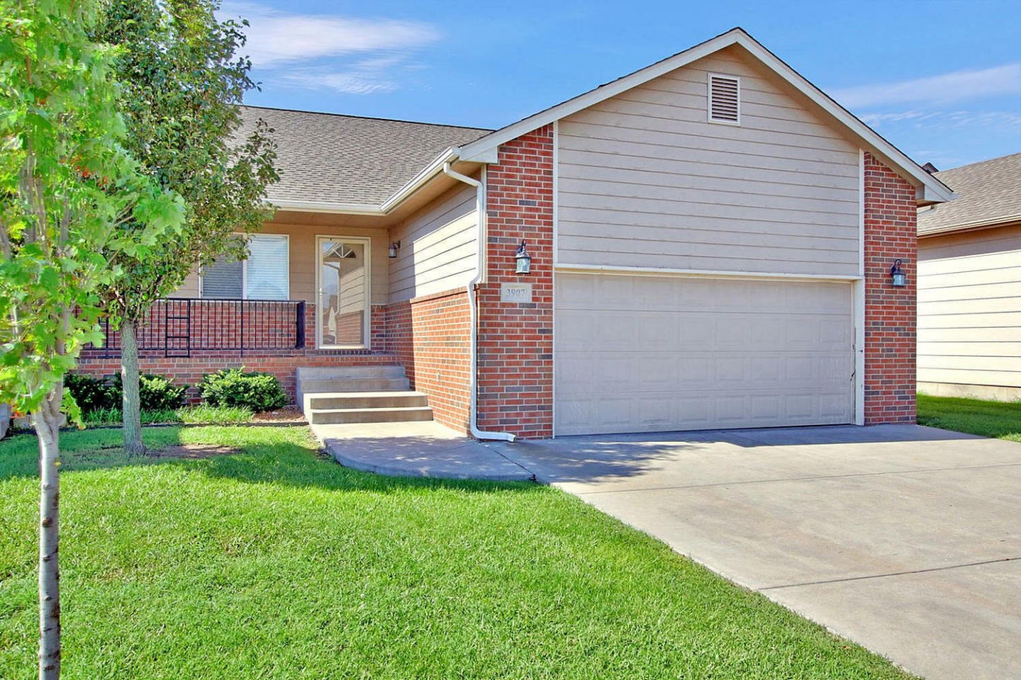 Lakeside Townhomes Image 1