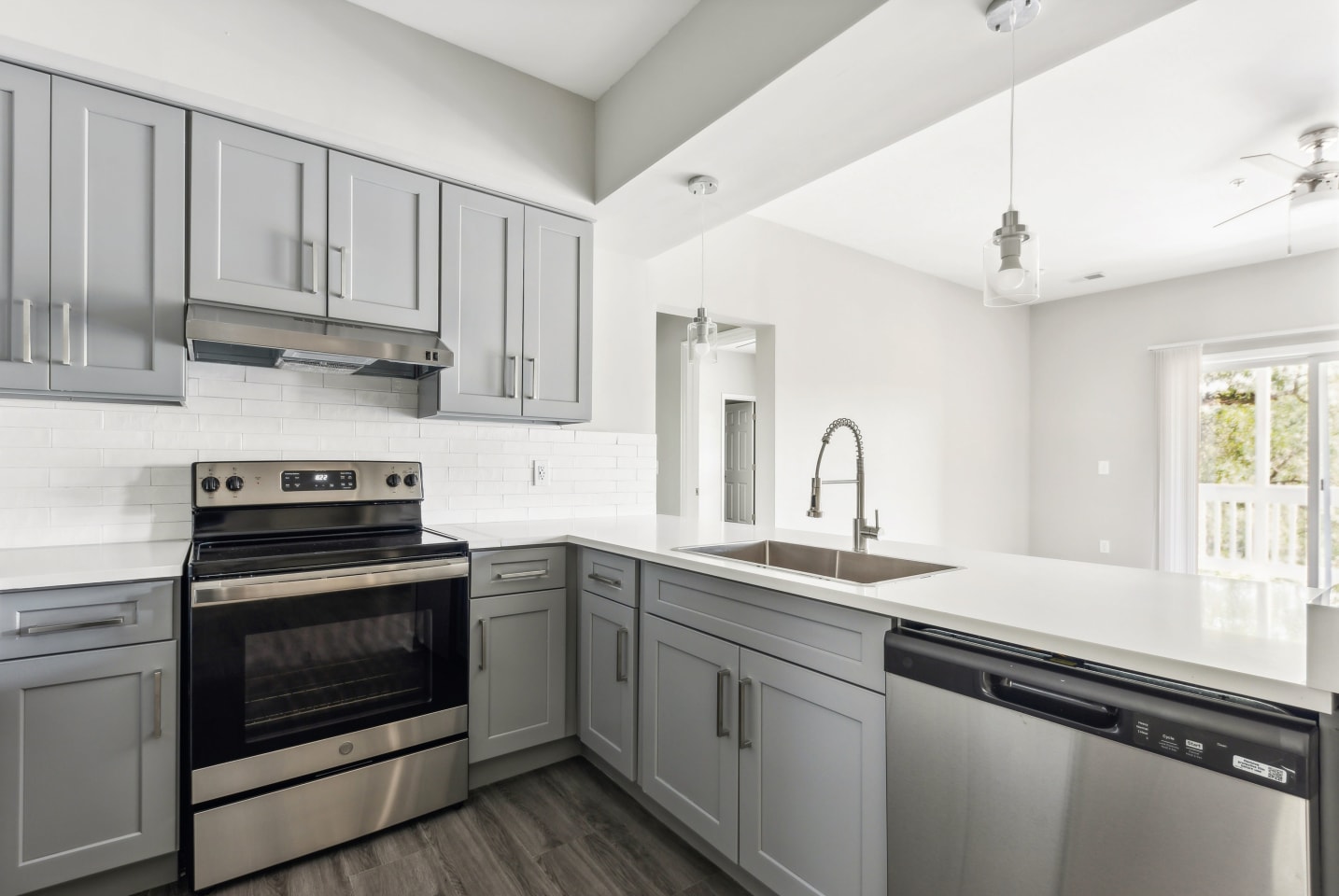 Faris Residences Moncks Corner Image 5