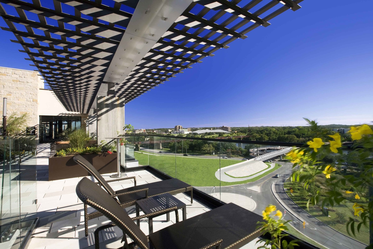 Gables Park Plaza Image 2
