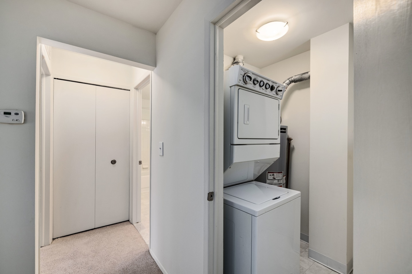 Farmington Oaks Image 23