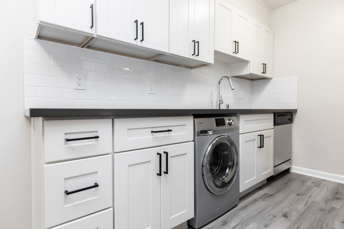 355 Staten Image 5