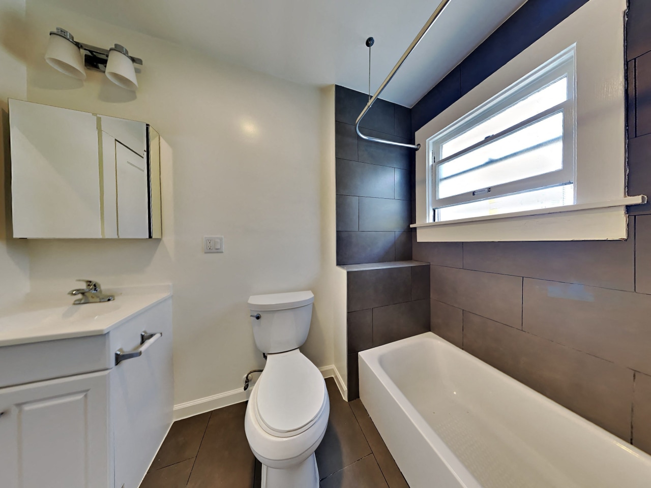 1428 Jackson Image 7