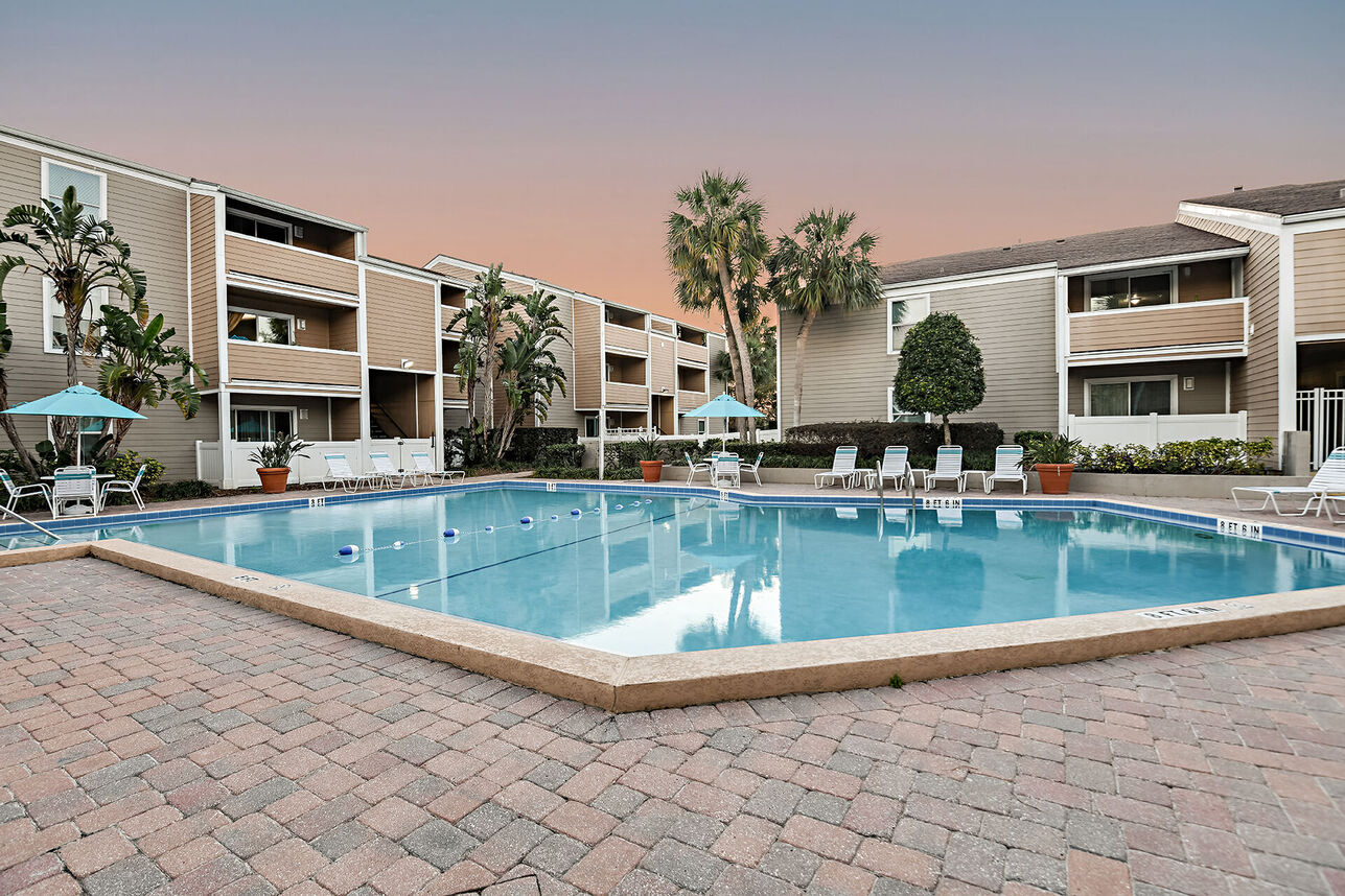 Woodlake Villas Image 10