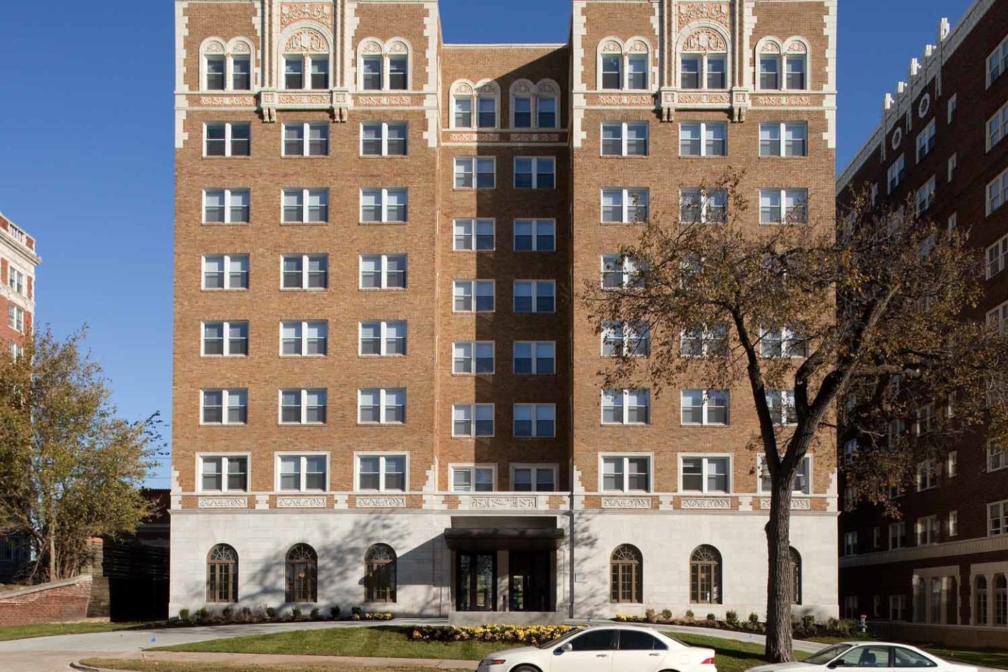 Park Central Image 1