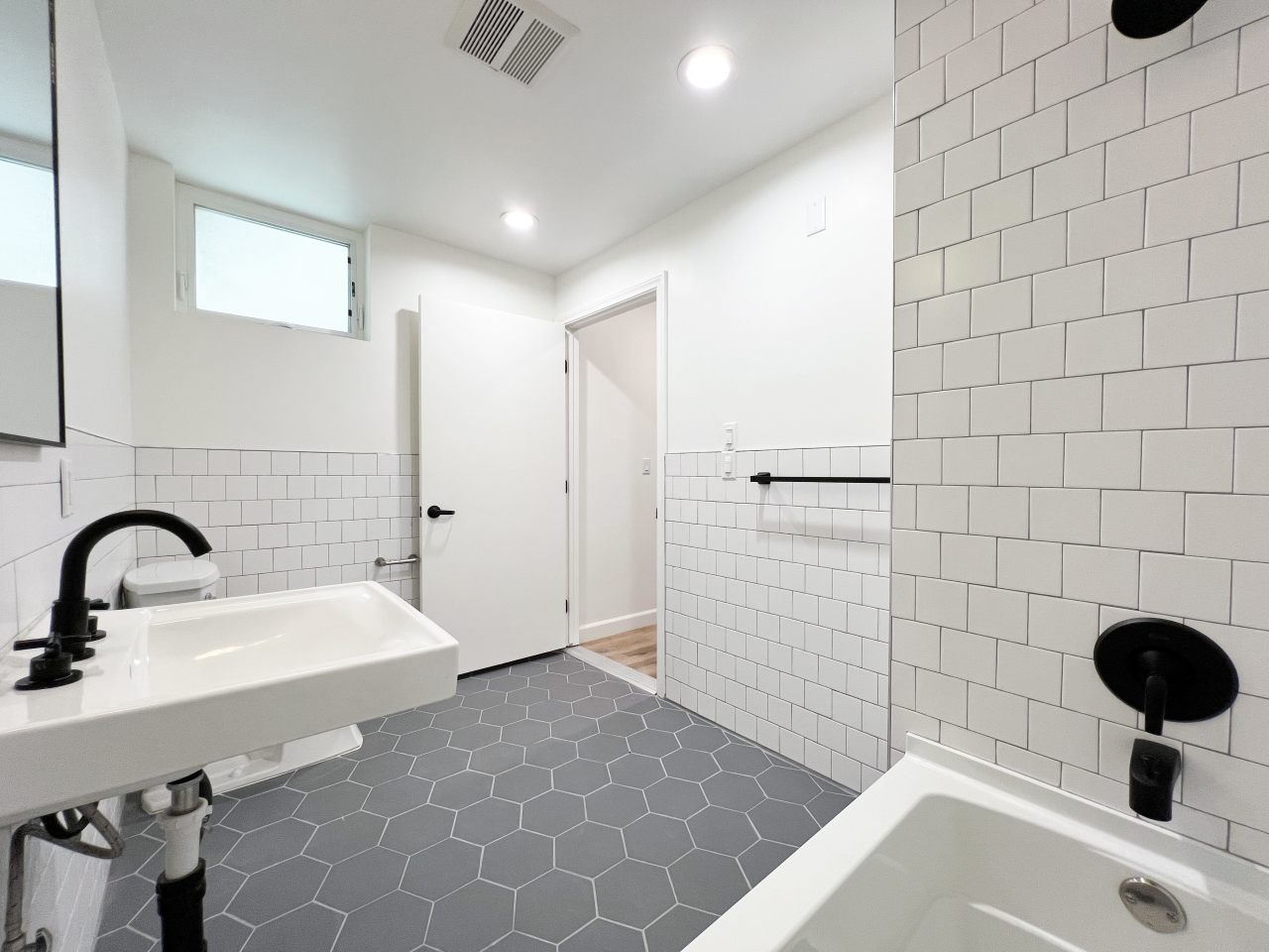 2600 S Catalina Street - Co-Living Image 51