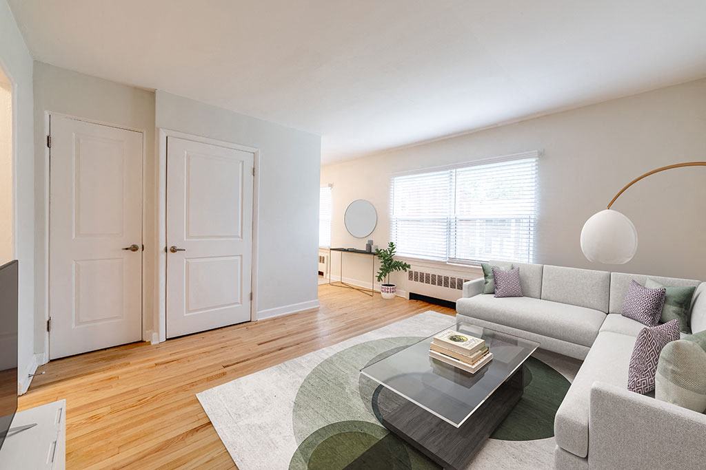 Monon Living Image 82