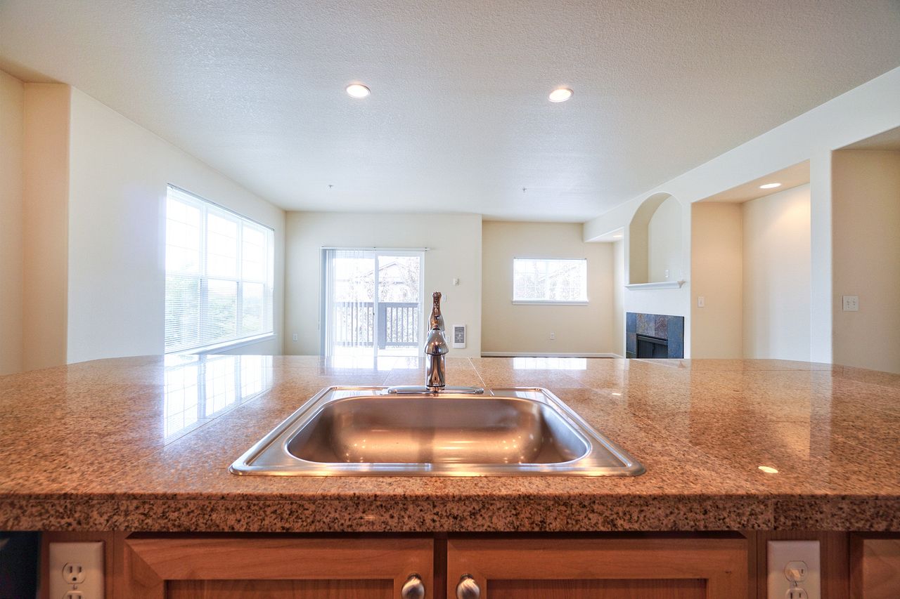 Springwater Crossing Image 12