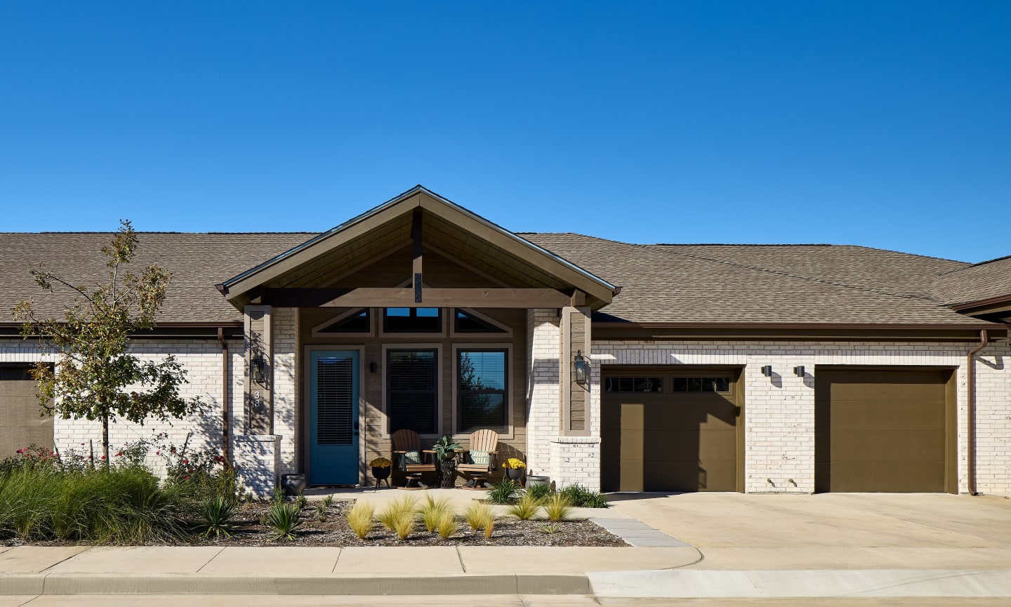 Avenida Carrollton Age 55+ Apartment Homes Image 1