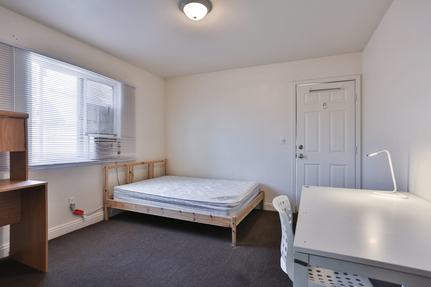 1374 W 35th Place - Co-Living Image 11