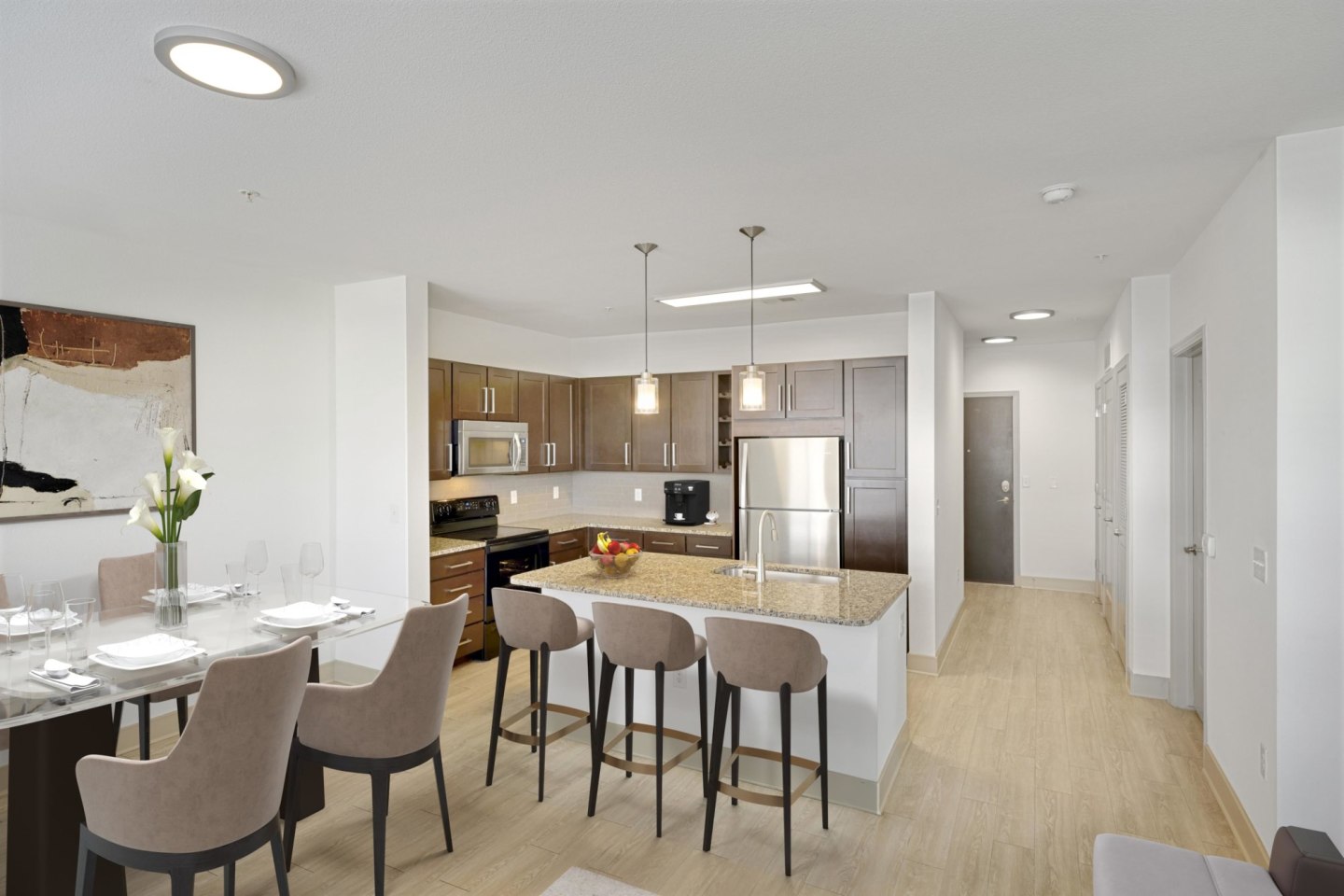 Helios Apartments Image 2