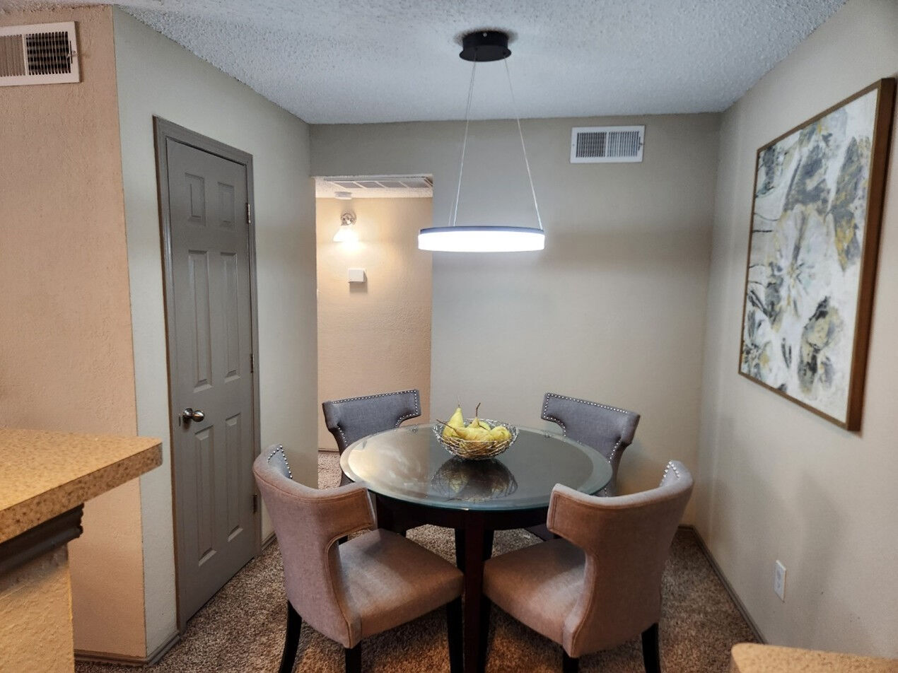 Park West Apartments Image 13