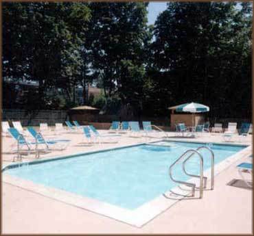 1111 Beacon St. Apartments Image 2